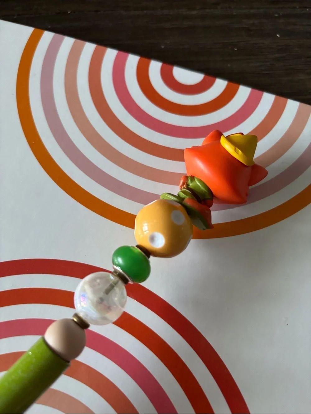 Disney Doorables: Robin Hood: Robin Hood handmade beaded pen